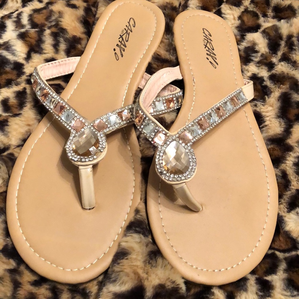 Rhinestone Flip Flops 🌺☀️🌺☀️